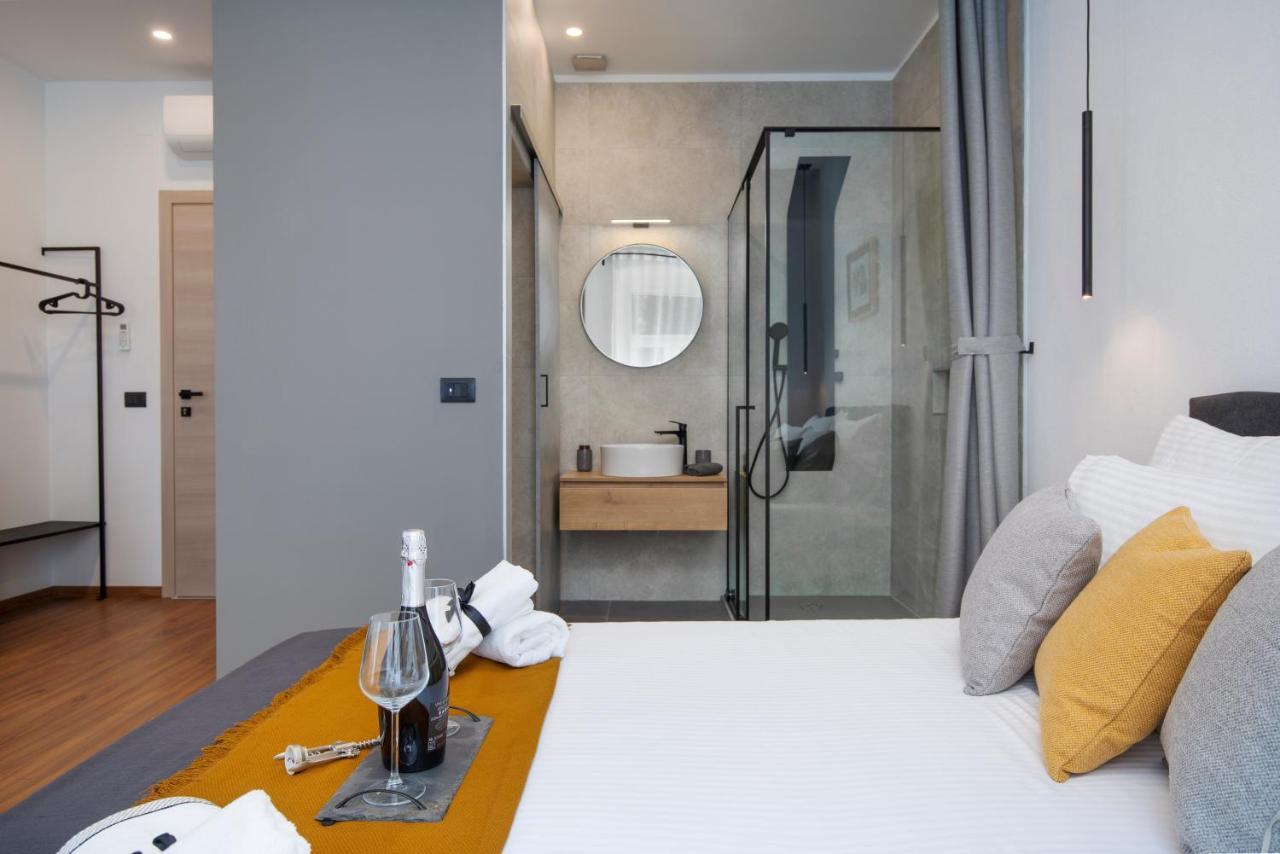 Deluxe Rooms And Apartments Korzo Pula Eksteriør billede